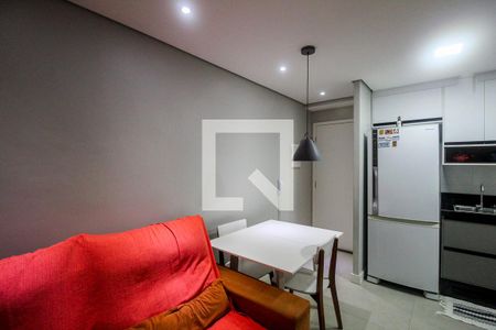 Sala de apartamento à venda com 2 quartos, 40m² em Sítio da Figueira, São Paulo