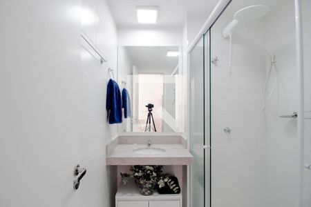 Banheiro de apartamento à venda com 1 quarto, 25m² em Vila Buarque, São Paulo