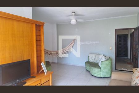 Sala de apartamento para alugar com 2 quartos, 75m² em Guilhermina, Praia Grande