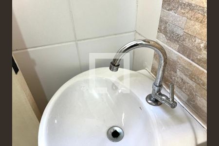 Casa à venda com 82m², 2 quartos e 1 vaga Casa à venda com 82m², 2 quartos e 1 vagaBanheiro da Suíte 2