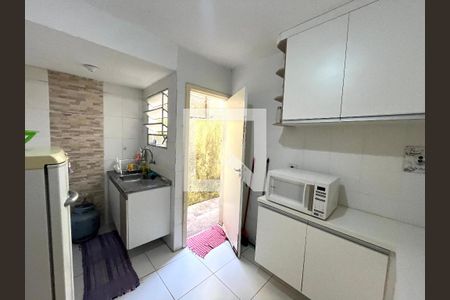 Casa à venda com 82m², 2 quartos e 1 vaga Casa à venda com 82m², 2 quartos e 1 vagaCozinha