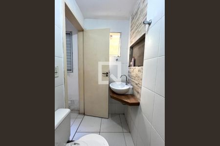 Casa à venda com 82m², 2 quartos e 1 vaga Casa à venda com 82m², 2 quartos e 1 vagaBanheiro da Suíte 2