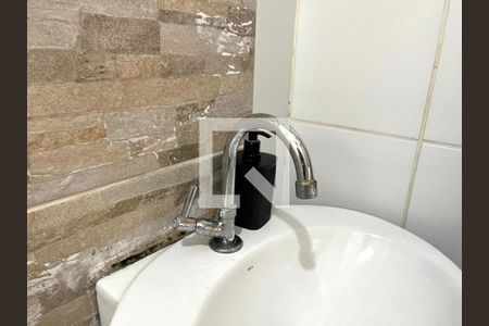 Casa à venda com 82m², 2 quartos e 1 vaga Casa à venda com 82m², 2 quartos e 1 vagaBanheiro da Suíte 1