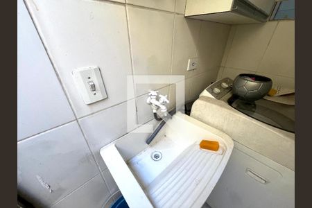 Casa à venda com 82m², 2 quartos e 1 vaga Casa à venda com 82m², 2 quartos e 1 vagaÁrea de Serviço