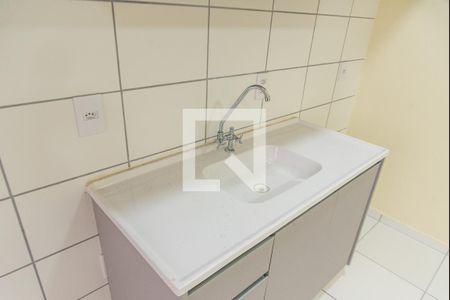 Cozinha de apartamento para alugar com 2 quartos, 36m² em Vila Independência, São Paulo