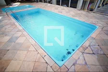 Apartamento para alugar com 80m², 3 quartos e 2 vagas Apartamento para alugar com 80m², 3 quartos e 2 vagasÁrea comum - Piscina