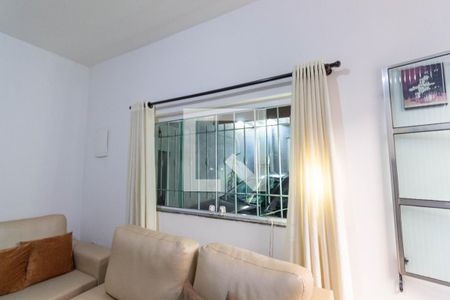 Sala de casa à venda com 2 quartos, 134m² em Burgo Paulista, São Paulo