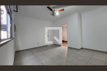 Sala de apartamento para alugar com 3 quartos, 75m² em Gonzaga, Santos