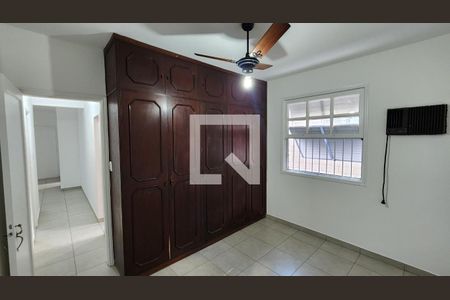 Quarto 1 de apartamento para alugar com 3 quartos, 75m² em Gonzaga, Santos