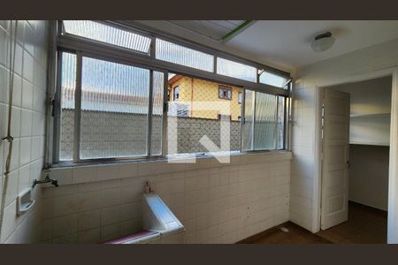 Apartamento para alugar com 75m², 3 quartos e 1 vagaÁrea de Serviço