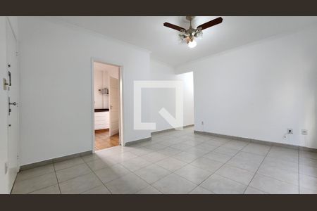 Sala de apartamento para alugar com 3 quartos, 75m² em Gonzaga, Santos