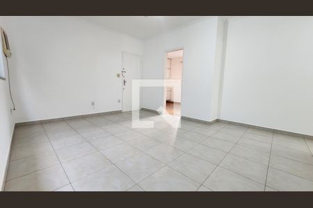 Sala de apartamento para alugar com 3 quartos, 75m² em Gonzaga, Santos