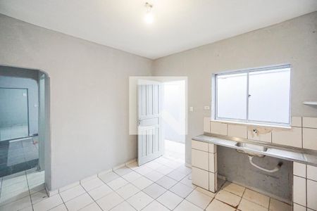 Cozinha de casa de condomínio para alugar com 1 quarto, 28m² em Chácara Califórnia, São Paulo