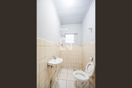Banheiro  de casa de condomínio para alugar com 1 quarto, 28m² em Chácara Califórnia, São Paulo