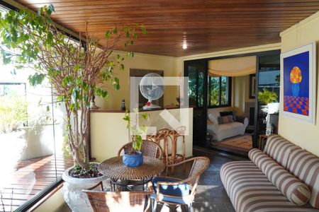 Apartamento para alugar com 770m², 4 quartos e 4 vagasGarden - Churrasqueira