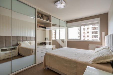 Suíte de apartamento à venda com 3 quartos, 90m² em Jardim Sabará, Porto Alegre
