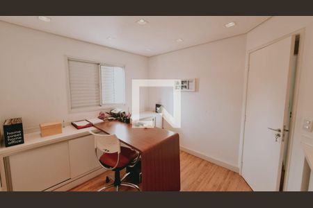 Casa à venda com 340m², 4 quartos e 2 vagasEscritório