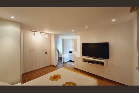 Casa à venda com 340m², 4 quartos e 2 vagasSuíte 1