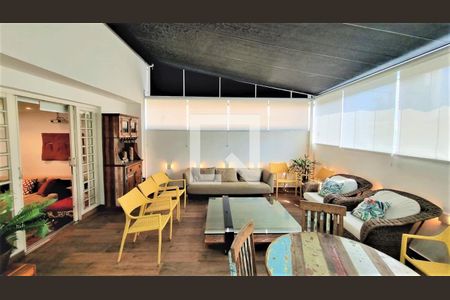 Casa à venda com 340m², 4 quartos e 2 vagasVaranda Gourmet