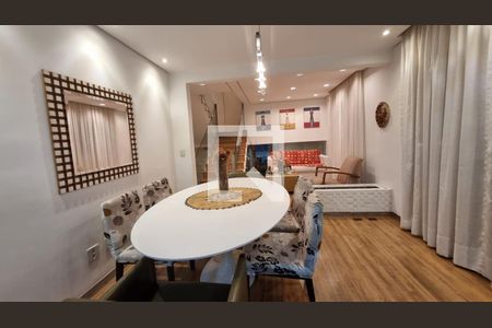 Casa à venda com 340m², 4 quartos e 2 vagasSala de Lareira e Jantar