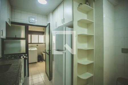 Apartamento para alugar com 107m², 3 quartos e 2 vagas Apartamento para alugar com 107m², 3 quartos e 2 vagasCozinha