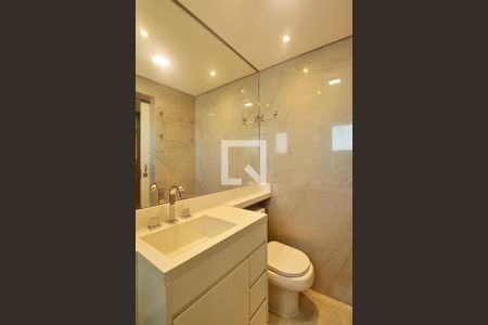 Apartamento à venda com 97m², 2 quartos e 4 vagasSuíte - Banheiro do Quarto 1