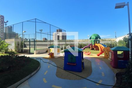 Apartamento à venda com 97m², 2 quartos e 4 vagasÁrea comum - Playground