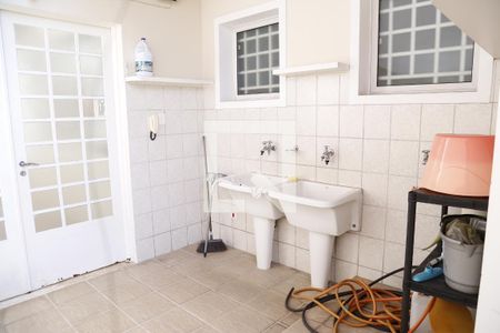 Casa à venda com 450m², 4 quartos e 4 vagasÁrea de Serviço