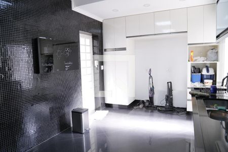 Casa à venda com 450m², 4 quartos e 4 vagasCozinha