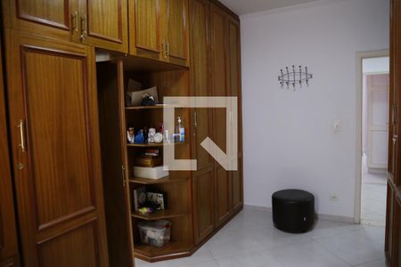 Casa à venda com 450m², 4 quartos e 4 vagasSuíte