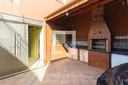 Casa à venda com 200m², 4 quartos e 2 vagasChurrasqueira