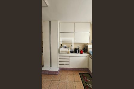 Apartamento para alugar com 152m², 2 quartos e 2 vagas Apartamento para alugar com 152m², 2 quartos e 2 vagasCozinha - Armários