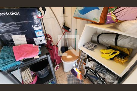 Apartamento para alugar com 152m², 2 quartos e 2 vagas Apartamento para alugar com 152m², 2 quartos e 2 vagasBanheiro de serviço