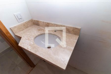 Banheiro de apartamento para alugar com 1 quarto, 30m² em Parque Independencia, São Paulo