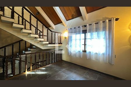 Casa de condomínio para alugar com 430m², 5 quartos e 7 vagas Casa de condomínio para alugar com 430m², 5 quartos e 7 vagasSala