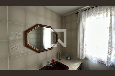 Casa de condomínio para alugar com 430m², 5 quartos e 7 vagas Casa de condomínio para alugar com 430m², 5 quartos e 7 vagasBanheiro 1