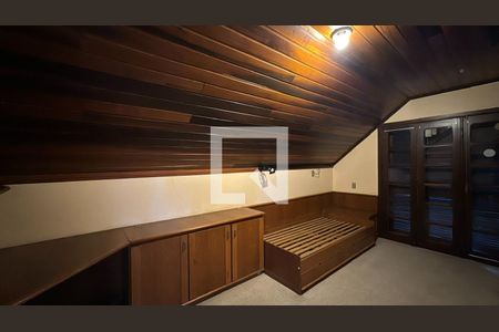 Casa de condomínio para alugar com 430m², 5 quartos e 7 vagas Casa de condomínio para alugar com 430m², 5 quartos e 7 vagasQuarto 2° piso