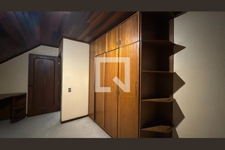 Casa de condomínio para alugar com 430m², 5 quartos e 7 vagas Casa de condomínio para alugar com 430m², 5 quartos e 7 vagasQuarto 2° piso