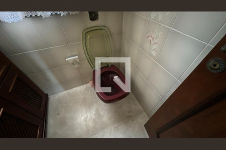 Casa de condomínio para alugar com 430m², 5 quartos e 7 vagas Casa de condomínio para alugar com 430m², 5 quartos e 7 vagasBanheiro 1