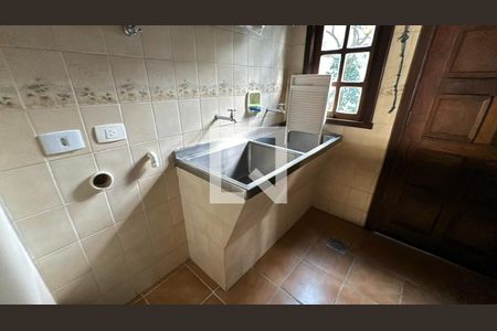 Casa de condomínio para alugar com 430m², 5 quartos e 7 vagas Casa de condomínio para alugar com 430m², 5 quartos e 7 vagasÁrea de serviço