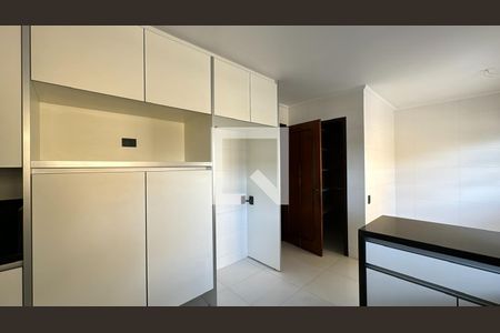 Casa de condomínio para alugar com 430m², 5 quartos e 7 vagas Casa de condomínio para alugar com 430m², 5 quartos e 7 vagasCozinha