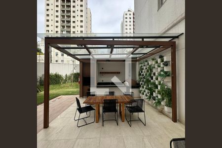 Apartamento para alugar com 37m², 2 quartos e sem vagaÁrea comum - Churrasqueira