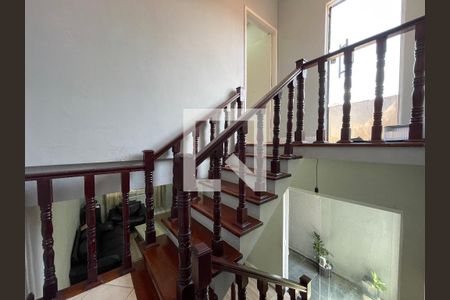 Escada de casa para alugar com 3 quartos, 130m² em Jardim Esmeralda, São Paulo