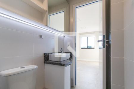Banheiro Social de apartamento para alugar com 2 quartos, 63m² em Campo Comprido, Curitiba