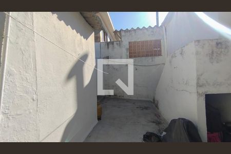 Casa para alugar com 39m², 1 quarto e sem vaga Casa para alugar com 39m², 1 quarto e sem vagaQuintal