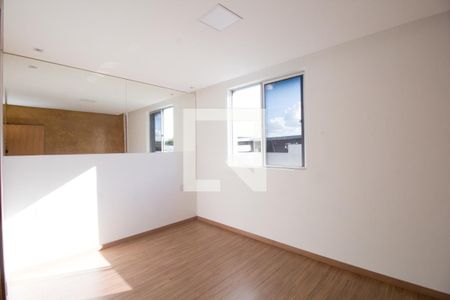 Apartamento à venda com 92m², 3 quartos e 1 vaga Apartamento à venda com 92m², 3 quartos e 1 vagaSuíte