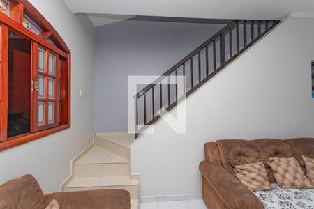 Escada  de casa para alugar com 4 quartos, 130m² em Vila Padre Anchieta, Diadema