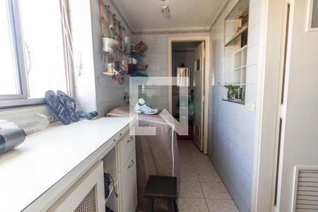 Apartamento à venda com 115m², 3 quartos e 1 vagaÁrea de serviço