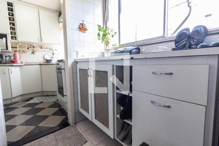 Apartamento à venda com 115m², 3 quartos e 1 vagaÁrea de serviço