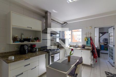 Apartamento à venda com 220m², 4 quartos e 4 vagasCozinha